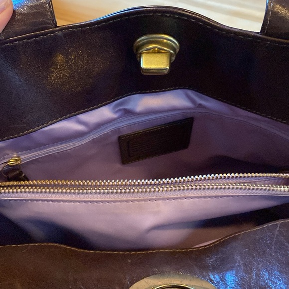 VTG Coach brown soft leather hobo shoulder bag with a lilac satin lining - Picture 6 of 10